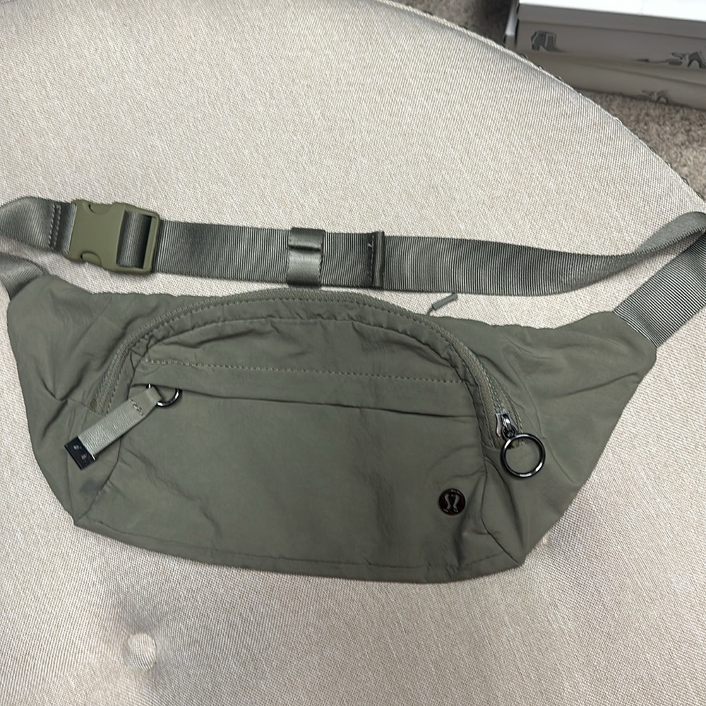 Lululemon crossbody belt bag